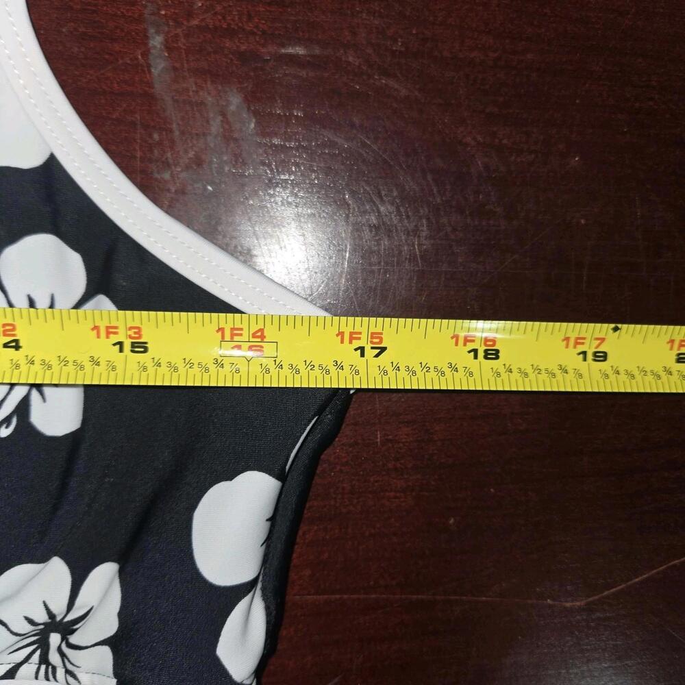Disney Parks Minnie Mouse Flowers One Piece Black Floral Swimsuit Women's sz L - Picture 8 of 10